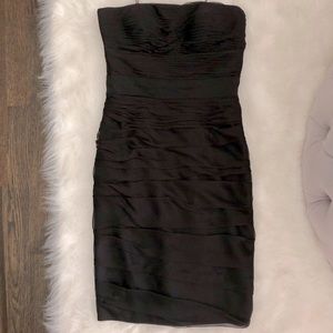 NWOT Monique Lhuillier black strapless dress